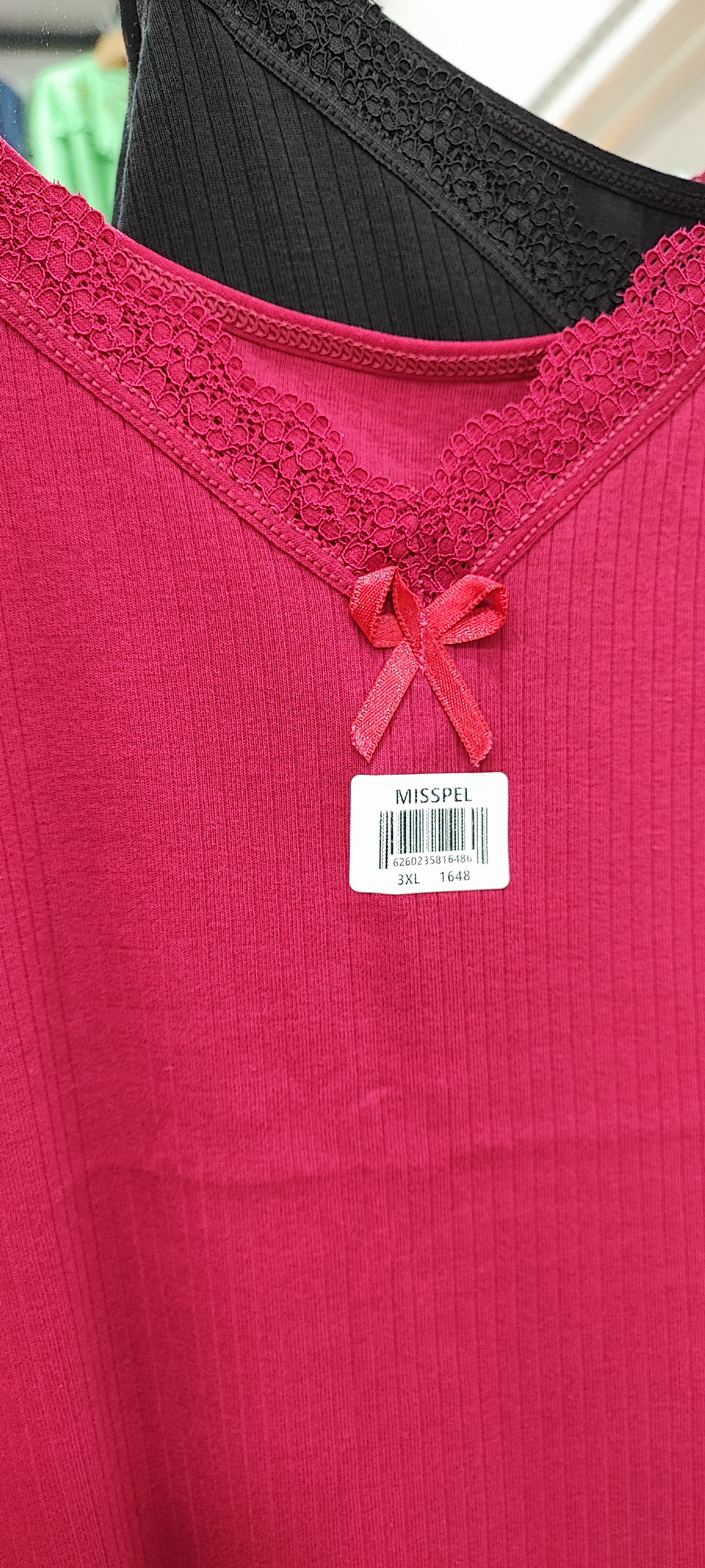 تاپ دوبنده دانتل دار لاکرا پنبه درجه یک برند میسپل در سه سایز xl,2xl,3xl